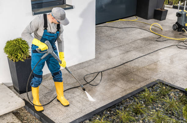 Best Roof Power Washing Services  in St Francisville, LA